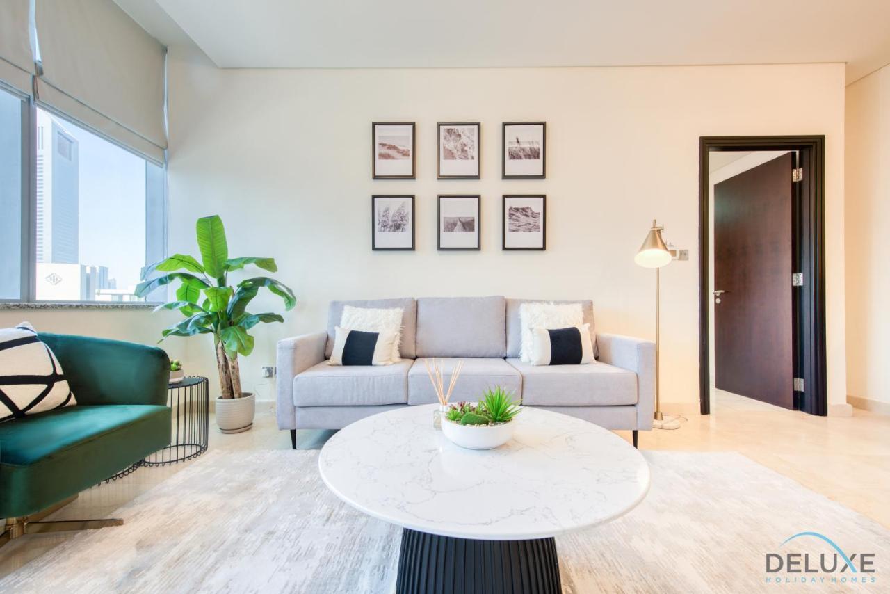 Apartment Elegant With Balcony & Prime Location By Deluxe Homes Dubai