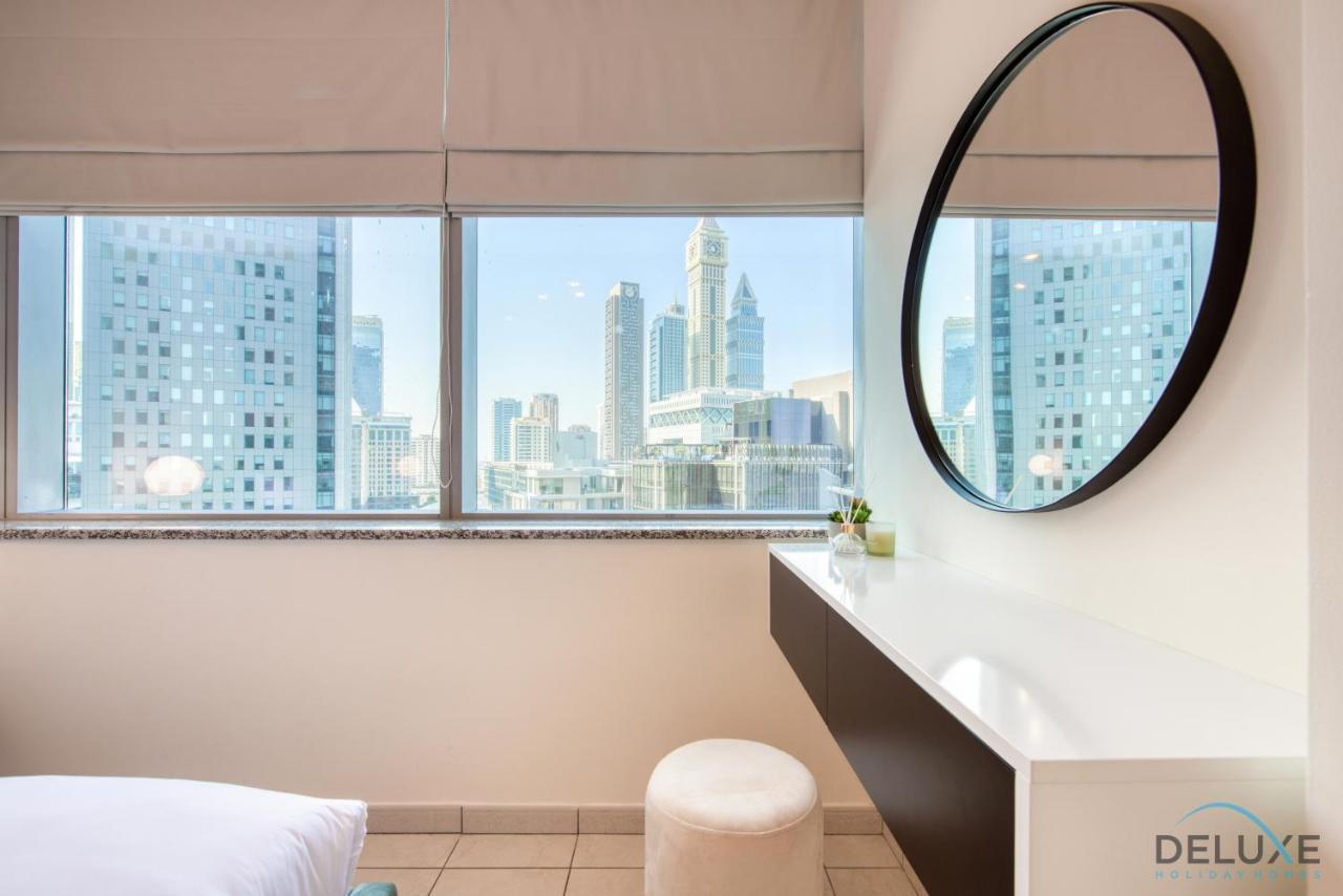 Apartment Elegant With Balcony & Prime Location By Deluxe Homes Dubai